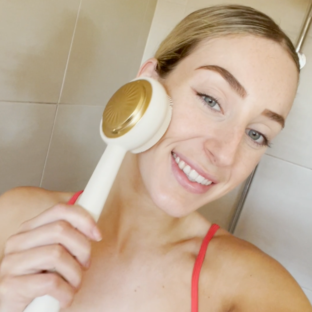 Tara using the Zobelle Sonica Silicone Body Brush